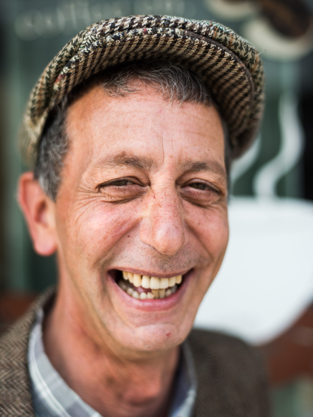 Street portrait of musician Vinnie Cagianno in Venice Beach.